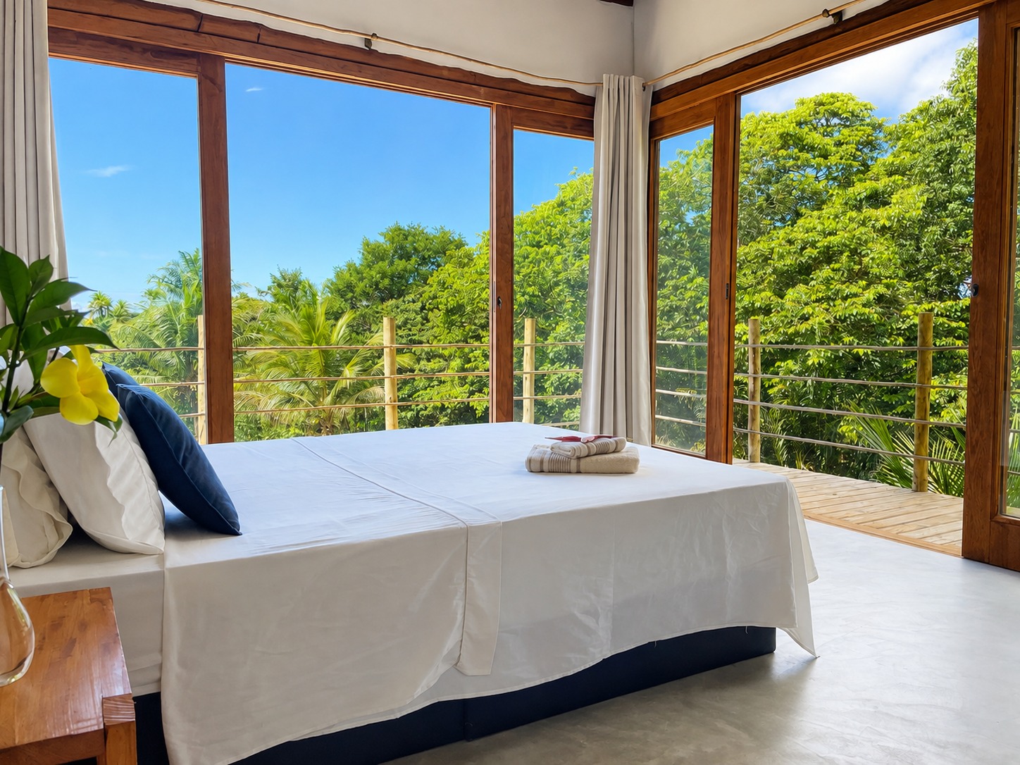 Refúgio Pachamama bedroom with forest view