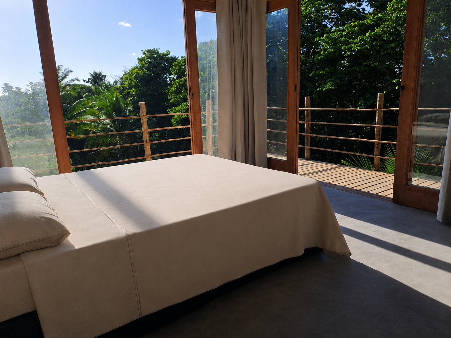 Refúgio Pachamama main house bedroom