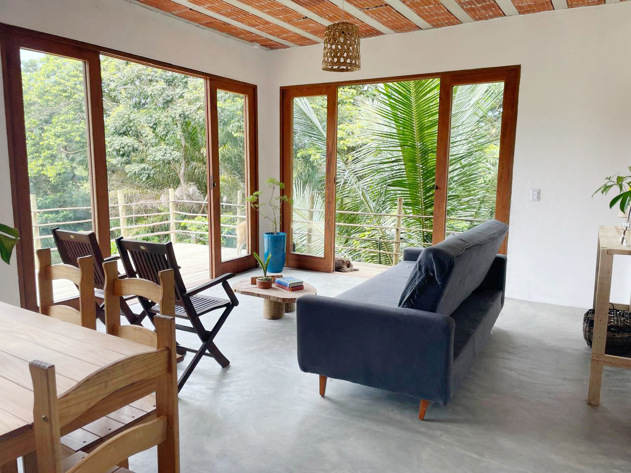 Refúgio Pachamama living room with sofa